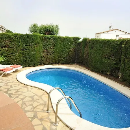 Olivera Villa